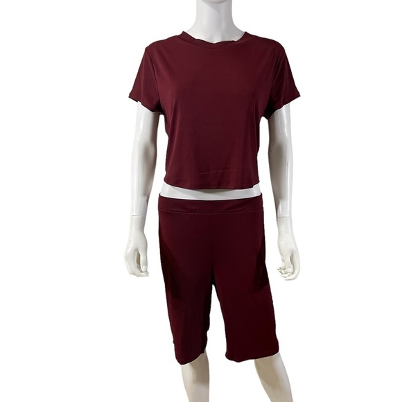 Purple Shorts Top Set
New - Picture 2 of 7